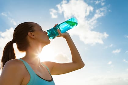La hidratación es fundamental para contrarrestar los efectos del calor