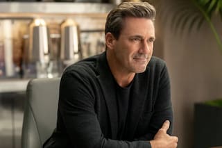 El discreto encanto de Jon Hamm en una ingeniosa fábula sobre la alta sociedad