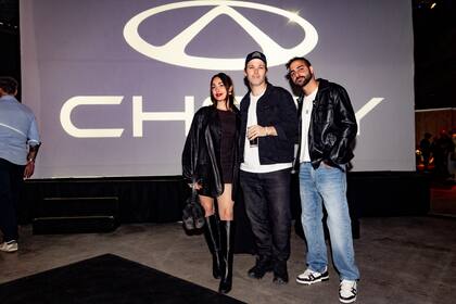 Yoyi Francella, Benjamín Amadeo y Grego Rosello.