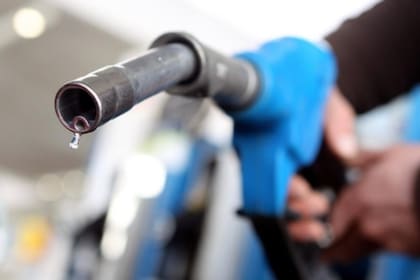 YPF dio a conocer los motivos de la baja en el precio de los combustibles