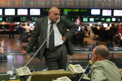 El Merval retrocede este miércoles, pero acumula una suba de más del 35% en enero