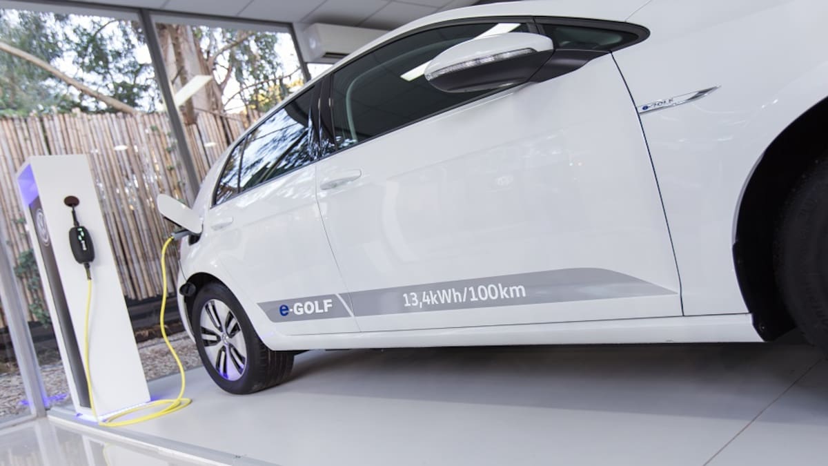 Veja quanto custa carregar a bateria de um carro elétrico