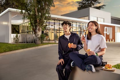 YPF quiere vender más hamburguesas que Mc Donald’s