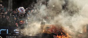 El piloto de Fórmula 1 degradado en Red Bull que sufrió un incendio en su auto durante una exhibición