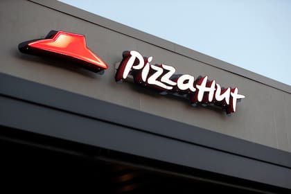 Yum! Brands, Inc. prevé vender la franquicia Pizza Hut al mismo tiempo que planea cerrar 250 locales en diferentes partes del país norteamericano