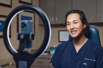 Youn volcó todos sus conocimientos en su libro y a disposición de las personas