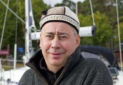 Yuri Voronov esta muerto en la piscina de su casa en San Petersburgo