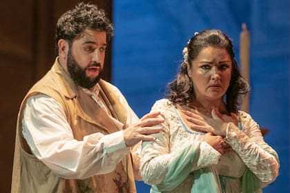  Yusif Eyvazov y Anna Netrebko en Tosca, un highlight de la temporada lírica gracias al descomunal talento de la soprano rusa