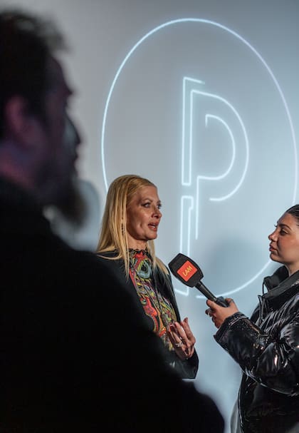 La primera dama, presente. Yuyito González habló con la prensa y vio la última colección de Pucheta Paz