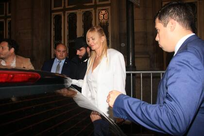 Yuyito González se retira del Teatro Colón por la entrada de Tucumán