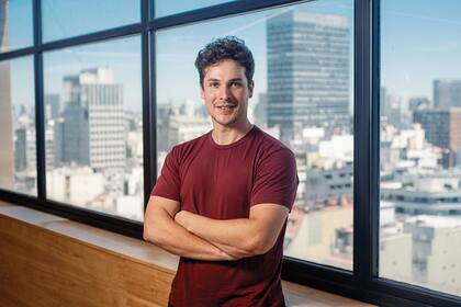 Yuyo Llamazares Vegh, fundador y CEO de la empresa pionera en la migración al Microcentro