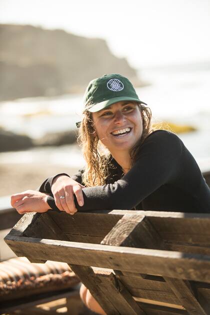 Yvette Shaw, una surfer neozelandesa
en Punta Lobos.