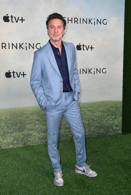 Zach Braff fue convocado para dirigir dos capítulos de esta segunda temporada y aseguró que fue "surrealista" trabajar junto a su íntimo amigo Harrison Ford