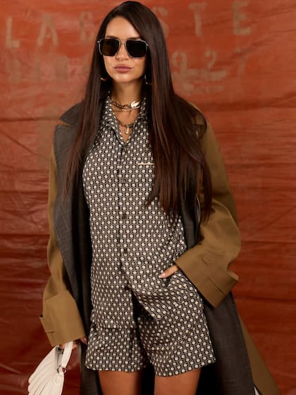 Zaira asistió al desfile de Lacoste en el estadio de Roland Garros