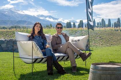 Zaira Nara y Leandro Leunis en el lanzamiento del Nuevo Kia K3.