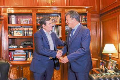 El gobernador de Santiago del Estero, Gerardo Zamora, uno de los que apuntalan la candidatura de Massa en UP