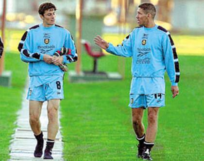 Javier Zanetti y Diego Simeone, compañeros en la selección argentina y en Inter en la década del 90; ahora, rivales desde otro lugar