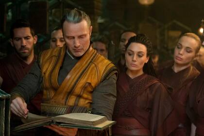 Zara Phythian personificó a la malvada Brunette Zealot