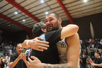 Zárate Basket jugó la final de la Liga Argentina en las dos temporadas en que compitió, y en la segunda ascendió a la Liga Nacional.