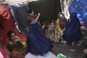 “Volveremos a los mismos días oscuros”: las mujeres afganas se preparan para lo peor