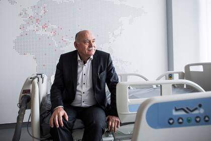 Zbynek Frolik, CEO y fundador de Linet, el fabricante de camas hospitalarias de República Checa