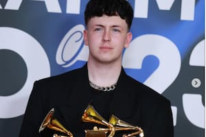 Conocé al productor argentino que, con 22 años, es clave en el éxito que le permitió a Bizarrap llevarse tres Latin Grammy