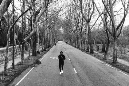 Zersenay Tadese en pleno entrenamiento, rodando a bajas pulsaciones