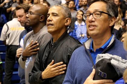Obama no se quiso perder el partido entre Duke y North Carolina por el que se pagaron hasta 10.000 dlares por una entrada