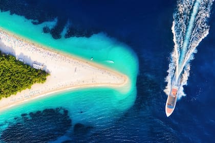 Zlatni Rat (Cuerno de Oro), en la Isla de Brac, es una de las mejores playas de Croacia