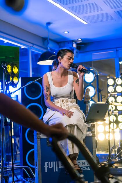 Zoe Gotusso nació el 22 de mayo de 1997 en Córdoba.