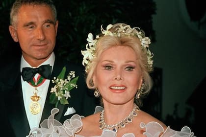 Zsa Zsa Gabor y su último esposo, el príncipe alemán Frederic Prinz von Anhalat