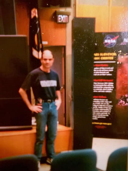 Zuccarelli, en un centro de investigaciones de la NASA, en California
