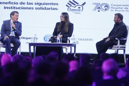 Zuchovicki, ante una sala repleta en Parque Norte: "Es la primera vez en mis 40 años de mercado que los argentinos discuten la forma pero no el rumbo"