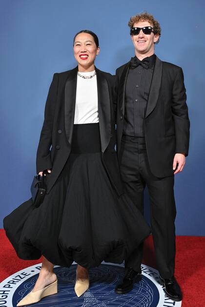 Zuckerberg y su esposa, Priscilla Chan