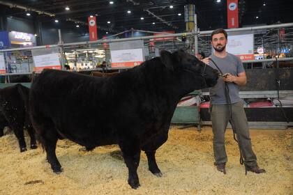 Zudaire: “Lo mejor que podemos hacer nosotros en nuestra ganadería y en nuestros campos intentamos mostrarlo acá”