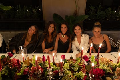 "Zuzu" Coudeu, Juliana Awada, María Conorti, Andrea Frigerio y "Fini" Bocchino