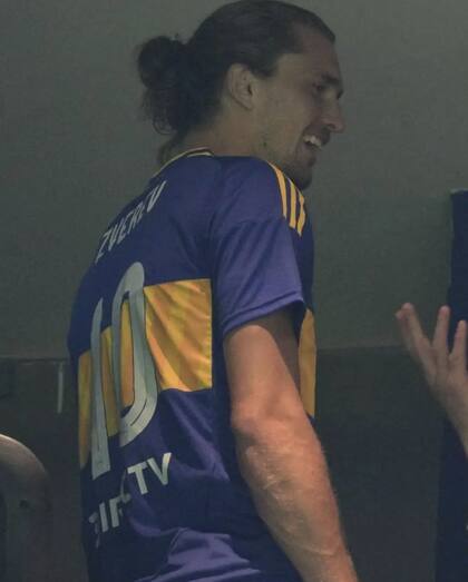 Zverev con la camiseta número 10 de Boca
