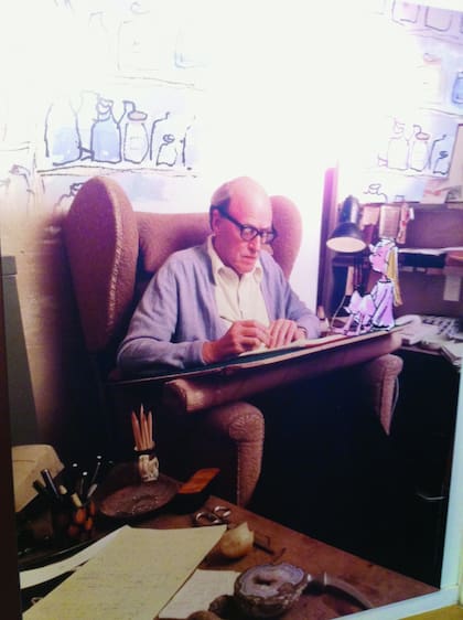 ¨Los contenidos de mis libros no les van a enseñar nada, pero los atraparán por el cuello"