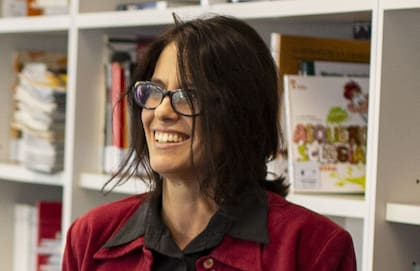 «Si vamos a usar sistemas creados por otros, tenemos que analizar qué impacto va a tener ese uso en los resultados que nos van a dar», dice Mara Borchardt, de la Fundación Sadosky