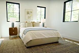 Uno de los ambientes de la mansión de Encino, en California, que Joe Jonas y Sophie Turner venden en16.75 millones de dólares