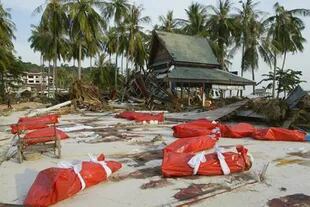 De las más de 5.000 víctimas mortales que dejó el tsunami en Tailandia, cerca de 2.000 fueron turistas