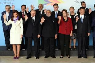 Cristina con los líderes de BRICS, en Brasil, en 2014