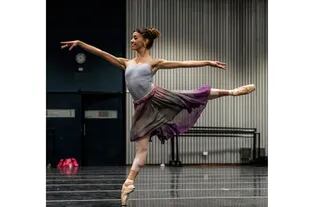 A Emilia Peredo Aguirre, de 22 años, le llega su primer rol principal para un ballet completo en el Colón