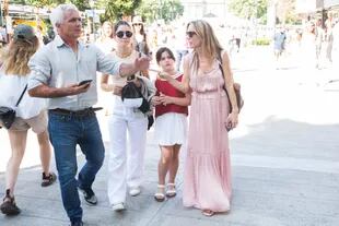Mariano Aguerre, ex 10 de handicap, y su mujer, Tatiana Pieres, estuvieron acompañados por dos de sus hijas.