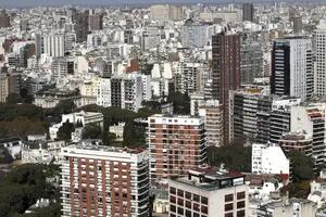 Urbanismo. Cómo hacen en Barcelona y Berlín para garantizar la vivienda