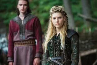 Caracterizada en el papel de Lagertha, su personaje en la serie Vikings.