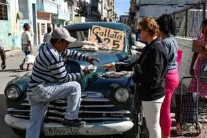Cómo es el drástico ajuste que anunció el gobierno de Cuba y que hará disparar los precios en la isla