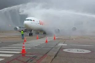 Ciudad cuestionó el ingreso a la Argentina del avión con sanciones y sostuvo que “no cierra” el número de tripulantes