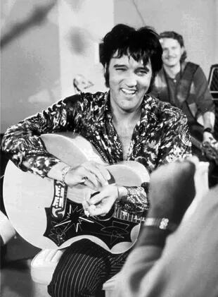 En la era de Elvis Presley, los jóvenes lograron un nuevo rol social