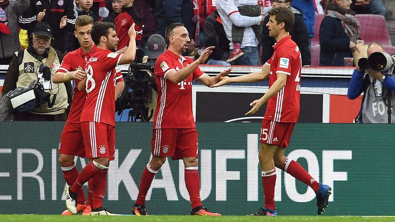 Bayern goleó a Colonia y sigue líder